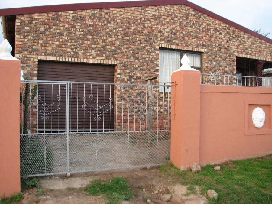 3 Bedroom Property for Sale in Khayamnandi Eastern Cape